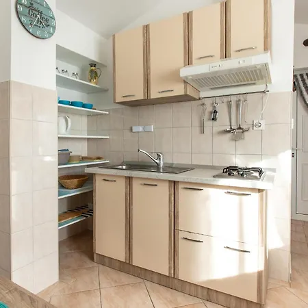Apartmán 1 Bedroom Awesome In *